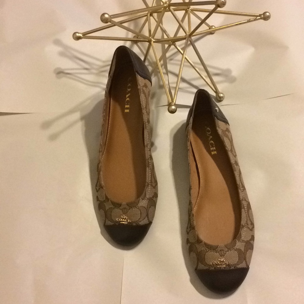 Coach Chelsea flats